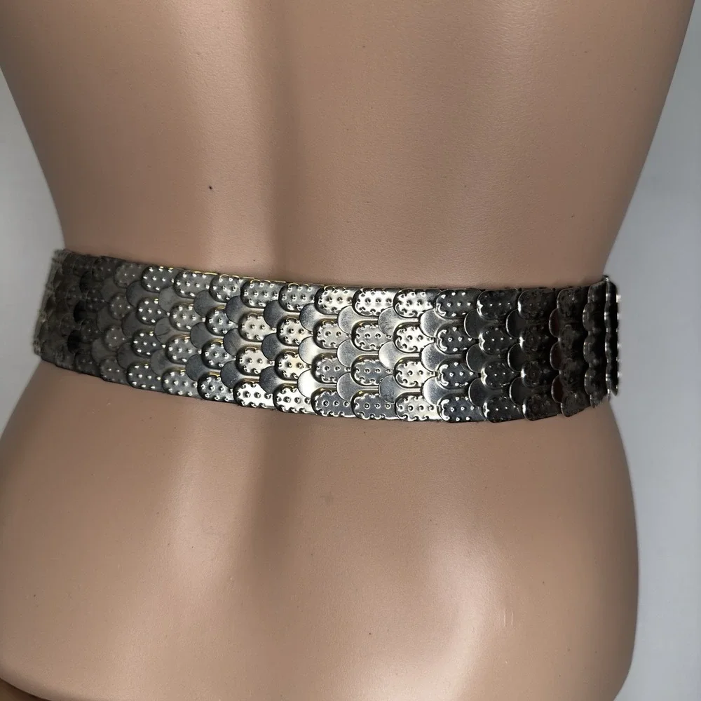 The Unbranded Brand women silver